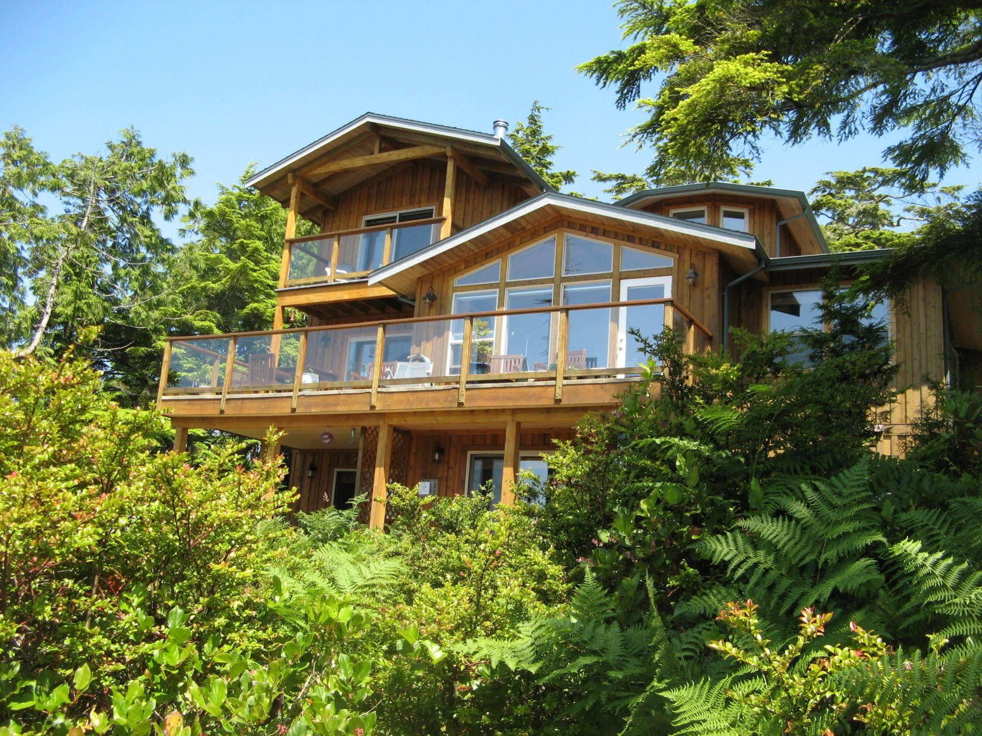 Reef Point Oceanfront Bed And Breakfast Уклуелет Екстериор снимка